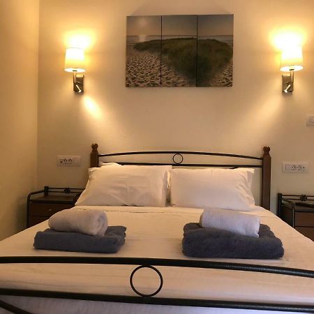 Fira Home 2 Bagian luar foto